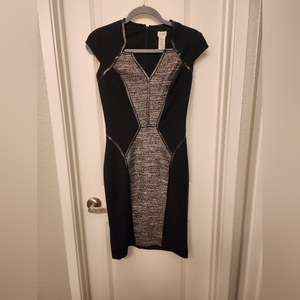 Black and Silver fitted Cache Dress. Size 0.